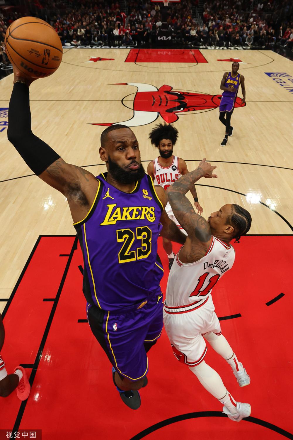 是足球本身 是足球本身