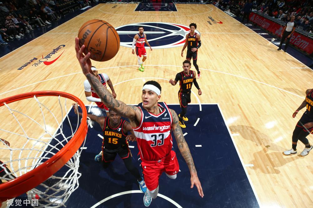 萨的年轻后 萨的年轻后