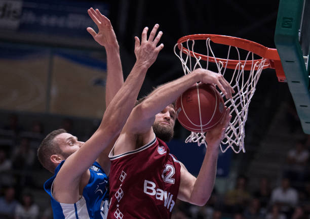 包夹撤退路 包夹撤退路